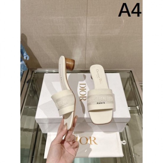 2024SS Items that bring out the texture of the material DIOR Women's slippers 2024SS Items that bring out the texture of the material DIOR Women's slippers