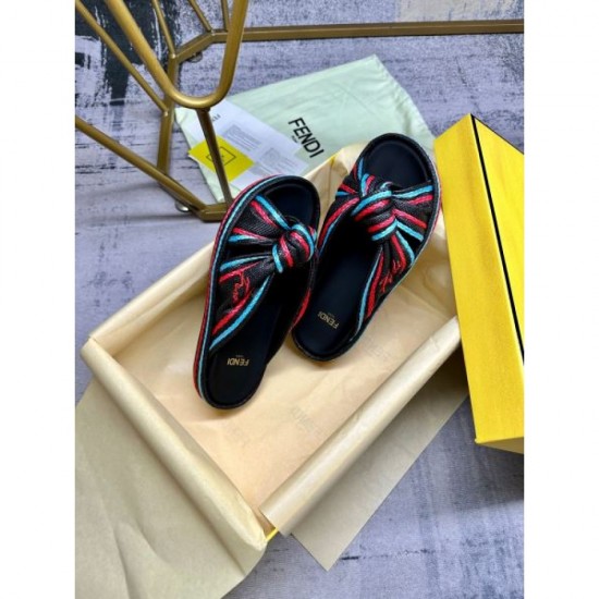 2024SS Anyone can be fashionable! FENDI women's slippers 2024SS Anyone can be fashionable! FENDI women's slippers
