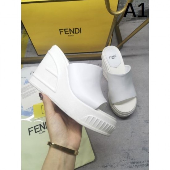 2024SS Items popular in magazines FENDI Women's slippers 2024SS Items popular in magazines FENDI Women's slippers