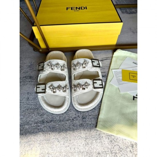 2024SS FENDI Women's Slippers for Elegant Casual Coordination 2024SS FENDI Women's Slippers for Elegant Casual Coordination