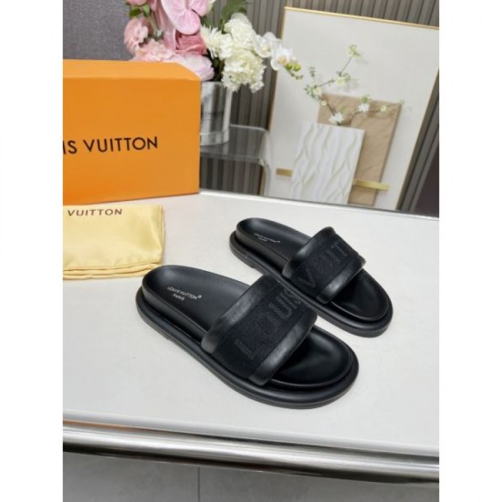 2024SS Summery Colors LOUIS VUITTON Women's Sandals 2024SS Summery Colors LOUIS VUITTON Women's Sandals