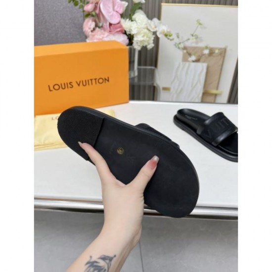 2024SS Summery Colors LOUIS VUITTON Women's Sandals 2024SS Summery Colors LOUIS VUITTON Women's Sandals