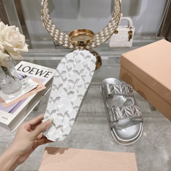 2024SS Crazy about elegant colors MIU MIU Women's slippers 2024SS Crazy about elegant colors MIU MIU Women's slippers