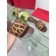 2024SS Colors are also trendy VALENTINO Women's slippers 2024SS Colors are also trendy VALENTINO Women's slippers