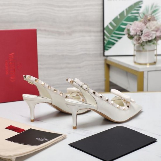 2024SS Spring/Summer Limited Edition VALENTINO Women's Sandals 2024SS Spring/Summer Limited Edition VALENTINO Women's Sandals