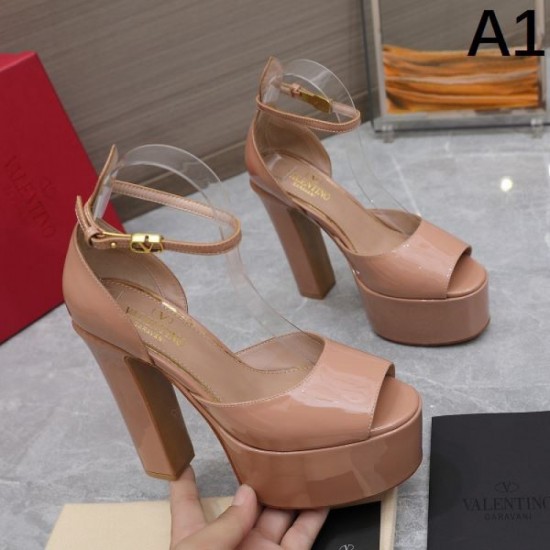 2024SS Refined Design VALENTINO Women's Sandals 2024SS Refined Design VALENTINO Women's Sandals
