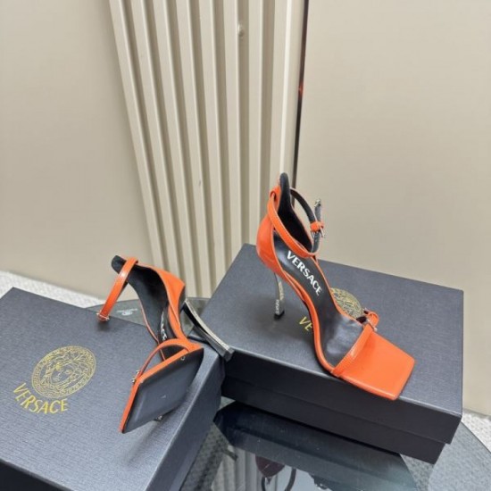 2024SS Summer Trend VERSACE Women's Sandals 2024SS Summer Trend VERSACE Women's Sandals