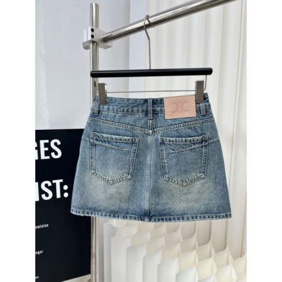 2024SS Denim Skirt CELINE CELINE Featured item by overseas celebrities 2024SS Denim Skirt CELINE CELINE Featured item by overseas celebrities