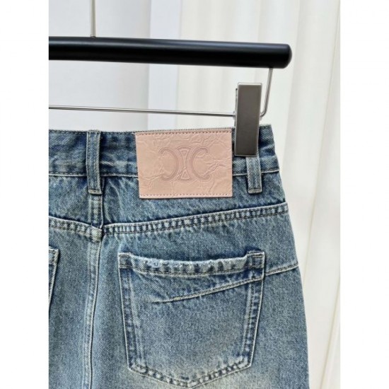 2024SS Denim Skirt CELINE CELINE Featured item by overseas celebrities 2024SS Denim Skirt CELINE CELINE Featured item by overseas celebrities