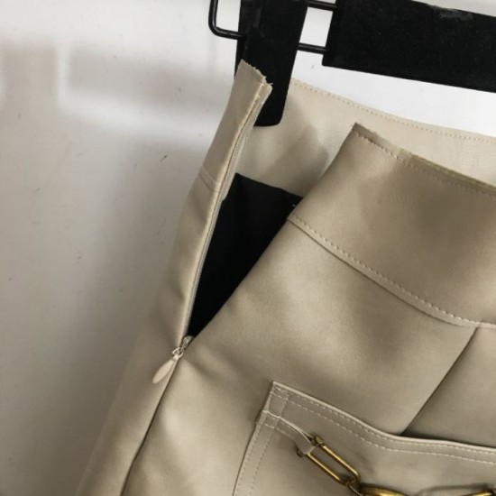 CELINE Celine tight skirt 2024FW goes well and is definitely recommended CELINE Celine tight skirt 2024FW goes well and is definitely recommended