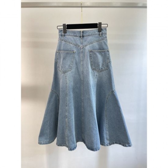 2024SS Long Skirt CHLOE A very popular brand in Japan 2024SS Long Skirt CHLOE A very popular brand in Japan