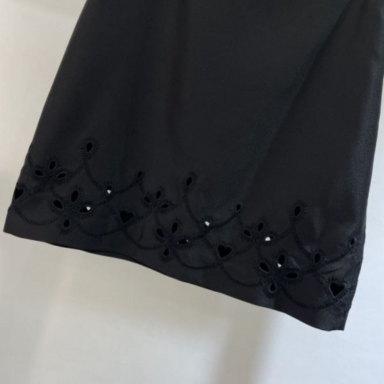 2024SS Trapezoid Skirt CHLOE A very popular brand in Japan 2024SS Trapezoid Skirt CHLOE A very popular brand in Japan