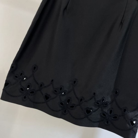 2024SS Trapezoid Skirt CHLOE A very popular brand in Japan 2024SS Trapezoid Skirt CHLOE A very popular brand in Japan