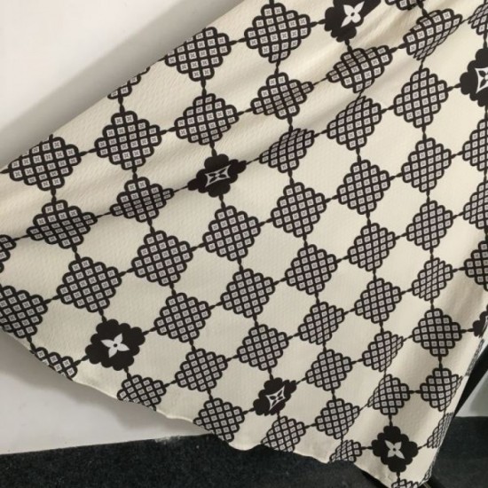 2024SS Dress LOUIS VUITTON Super Rare Popular Sale 2024SS Dress LOUIS VUITTON Super Rare Popular Sale