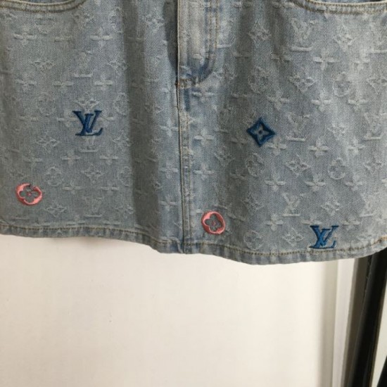 2024SS Denim Skirt LOUIS VUITTON Very trendy 2024SS Denim Skirt LOUIS VUITTON Very trendy