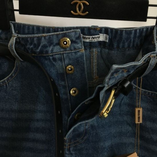 2024SS Denim Skirt MIU MIU Used by many celebrities 2024SS Denim Skirt MIU MIU Used by many celebrities