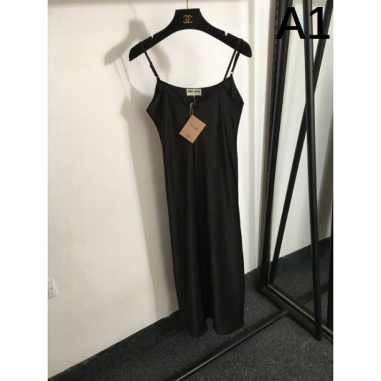 2024SS One Piece MIU MIU Latest Hot Topic 2024SS One Piece MIU MIU Latest Hot Topic