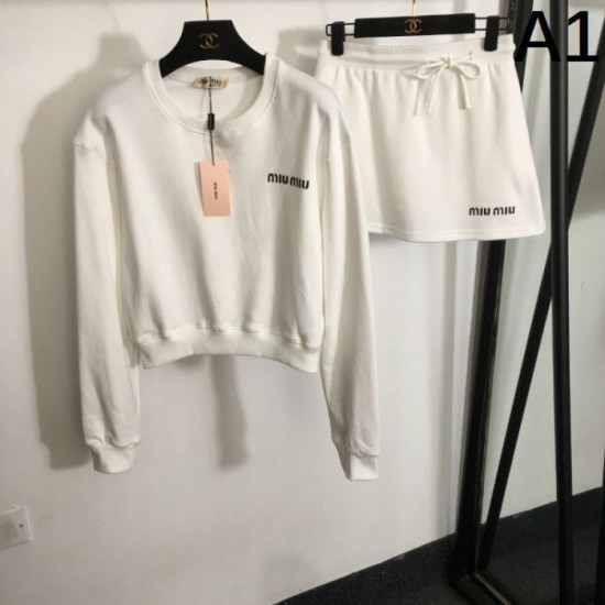 MIU MIU Top and bottom set 2024FW pre-order item MIU MIU Top and bottom set 2024FW pre-order item