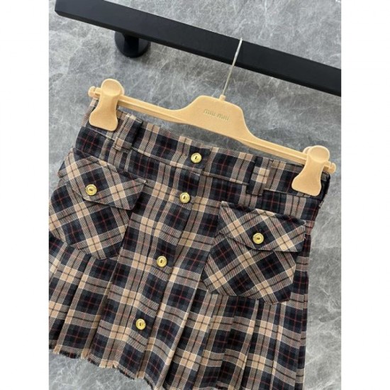 MIU MIU Top and bottom set 2024FW Miraculous sale price! MIU MIU Top and bottom set 2024FW Miraculous sale price!