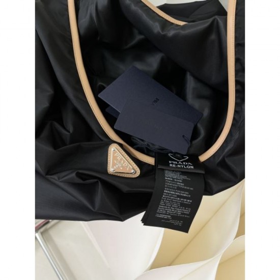 2024SS One Piece PRADA A must-have item for fashion people 2024SS One Piece PRADA A must-have item for fashion people