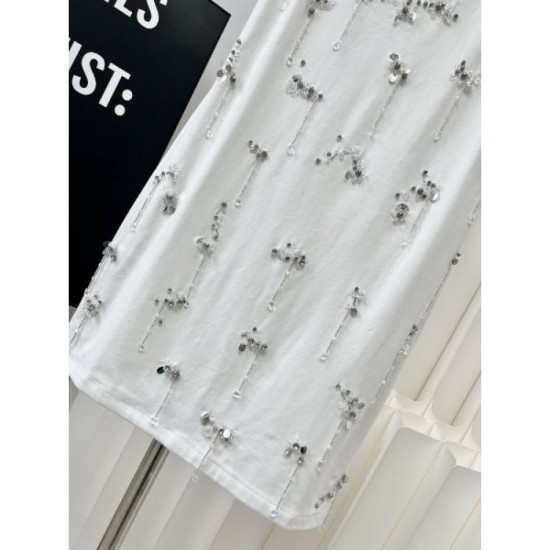 2024SS One Piece PRADA Hard-to-obtain item sold out in Japan 2024SS One Piece PRADA Hard-to-obtain item sold out in Japan