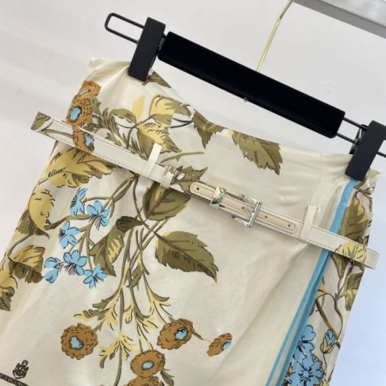 2024SS Skirt PRADA This season's trend item 2024SS Skirt PRADA This season's trend item