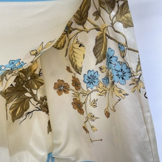 2024SS Skirt PRADA This season's trend item 2024SS Skirt PRADA This season's trend item