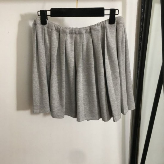 PRADA top and bottom set 2024FW Easy to create an outfit PRADA top and bottom set 2024FW Easy to create an outfit