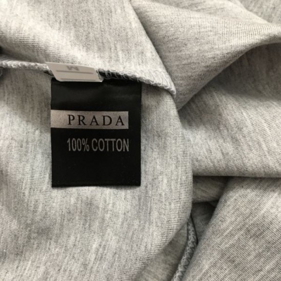 PRADA top and bottom set 2024FW Easy to create an outfit PRADA top and bottom set 2024FW Easy to create an outfit