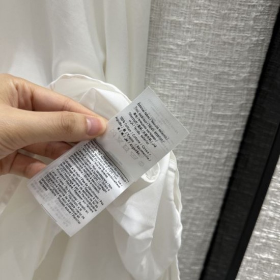 2024SS Dress VALENTINO Attractive new item 2024SS Dress VALENTINO Attractive new item