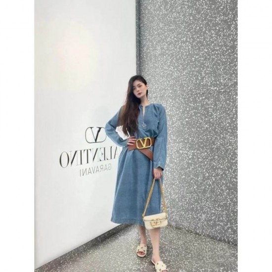 VALENTINO Dress 2024FW Modern Style VALENTINO Dress 2024FW Modern Style