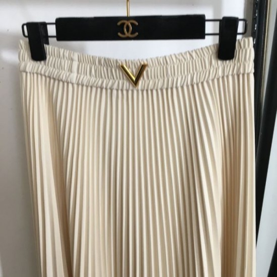 VALENTINO Pleated Skirt 2024FW Coming soon to Japan VALENTINO Pleated Skirt 2024FW Coming soon to Japan