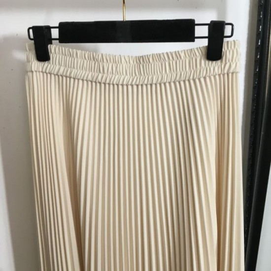 VALENTINO Pleated Skirt 2024FW Coming soon to Japan VALENTINO Pleated Skirt 2024FW Coming soon to Japan