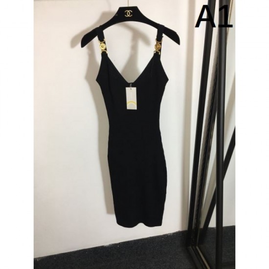 2024SS One Piece VERSACE Popular items back in stock! 2024SS One Piece VERSACE Popular items back in stock!