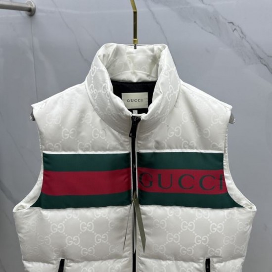 2024FW GUCCI A must-see for those who missed out on this season! Down vest for men 2024FW GUCCI A must-see for those who missed out on this season! Down vest for men