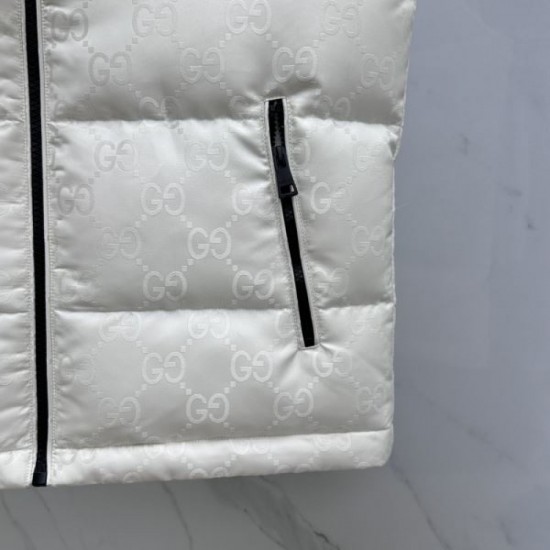 2024FW GUCCI A must-see for those who missed out on this season! Down vest for men 2024FW GUCCI A must-see for those who missed out on this season! Down vest for men