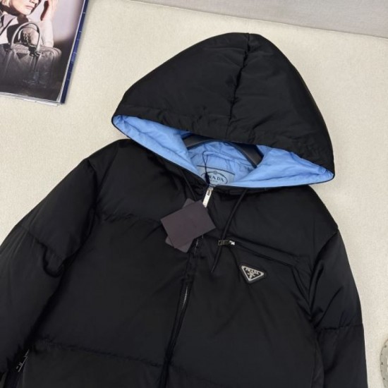 PRADA Prada men's down jacket 2024FW is gaining attention now. PRADA Prada men's down jacket 2024FW is gaining attention now.