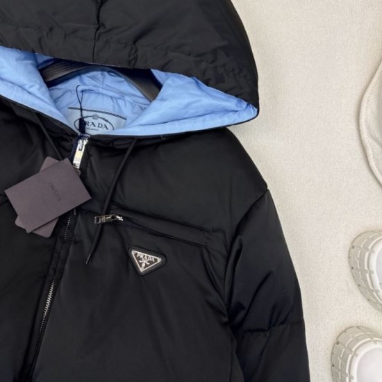 PRADA Prada men's down jacket 2024FW is gaining attention now. PRADA Prada men's down jacket 2024FW is gaining attention now.
