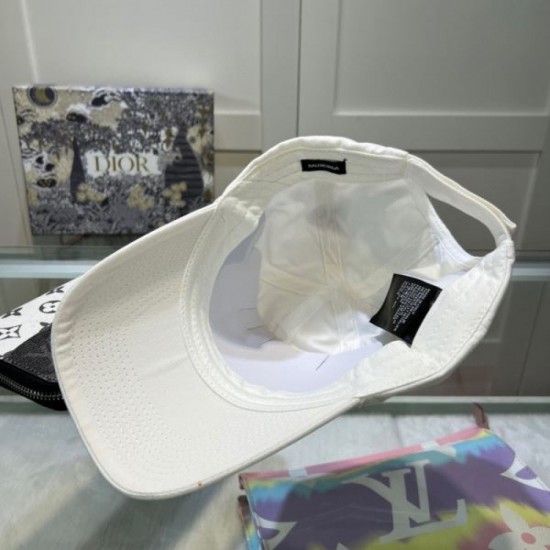 2024SS hat BALENCIAGA No. 1 in total cumulative sales 2024SS hat BALENCIAGA No. 1 in total cumulative sales