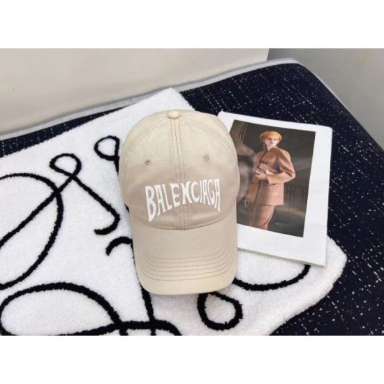 BALENCIAGA Balenciaga 2024SS hat that makes it easy to dress up BALENCIAGA Balenciaga 2024SS hat that makes it easy to dress up