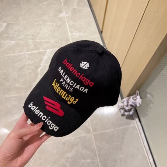 BALENCIAGA New 2024SS hat from Balenciaga Spring/Summer collection BALENCIAGA New 2024SS hat from Balenciaga Spring/Summer collection