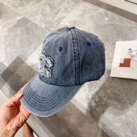 2024SS Hat CELINE Popular item in both magazines and the city 2024SS Hat CELINE Popular item in both magazines and the city