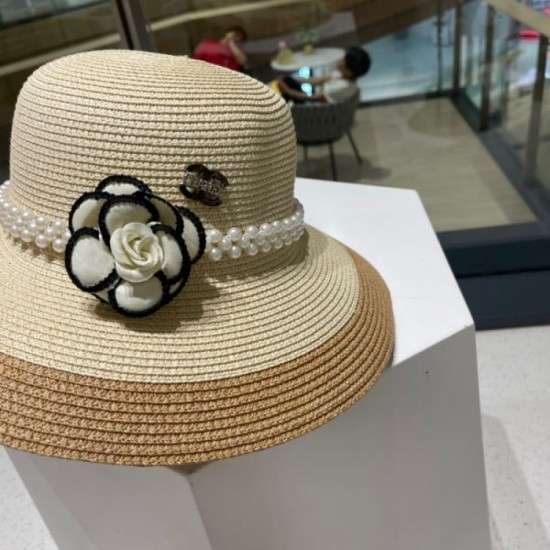 CHANEL This season's 2024SS hat is incorporated into Chanel clothing. CHANEL This season's 2024SS hat is incorporated into Chanel clothing.