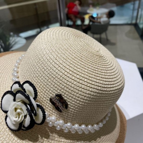 CHANEL This season's 2024SS hat is incorporated into Chanel clothing. CHANEL This season's 2024SS hat is incorporated into Chanel clothing.