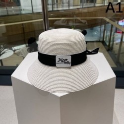 DIOR 2024SS hat that can be glimpsed from tops