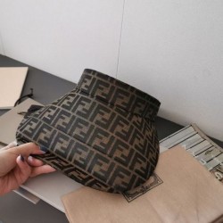 FENDI 2024SS hat that is now very popular among celebrities