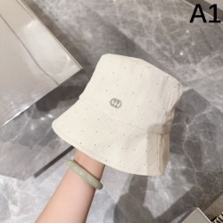 GUCCI 2024SS hat with the impression of a fashionable expert