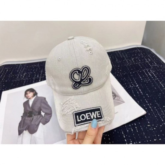 LOEWE 2024SS hat that will be useful for this spring/summer coordination LOEWE 2024SS hat that will be useful for this spring/summer coordination