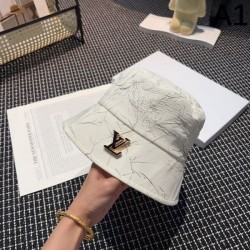 LOUIS VUITTON This season's best new 2024SS hat