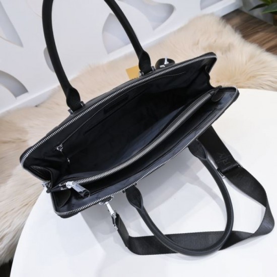 2024SS BURBERRY Burberry briefcase that is especially noteworthy 2024SS BURBERRY Burberry briefcase that is especially noteworthy